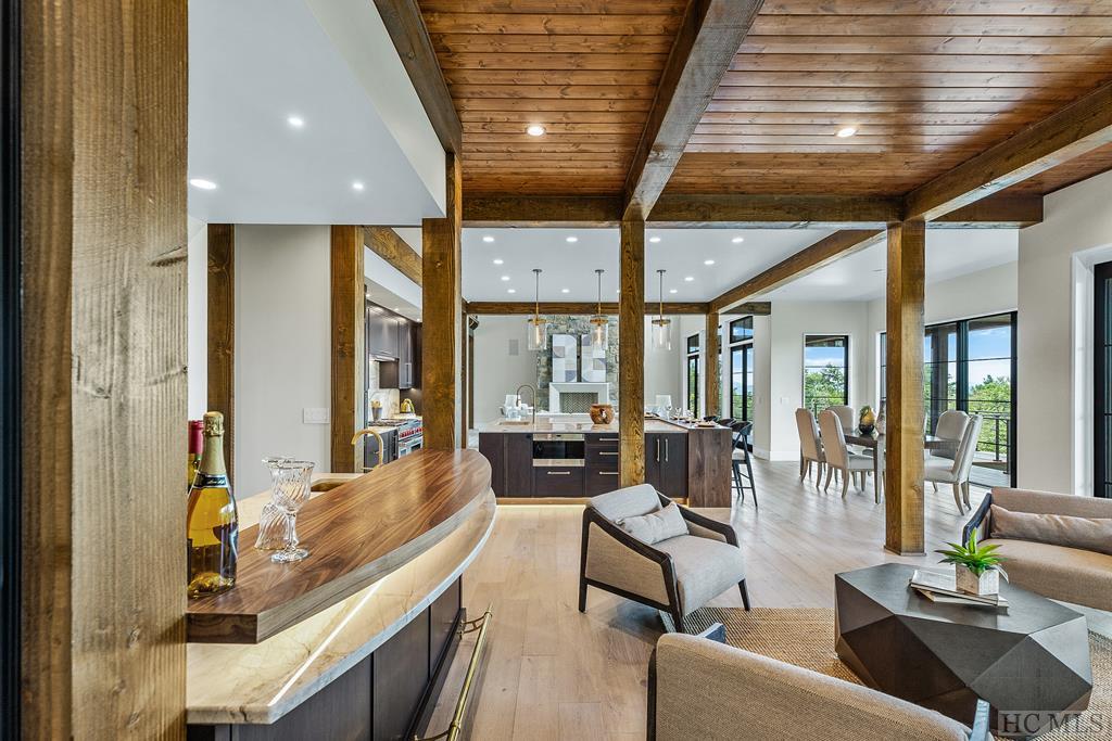 979 Garnet Rock Trail