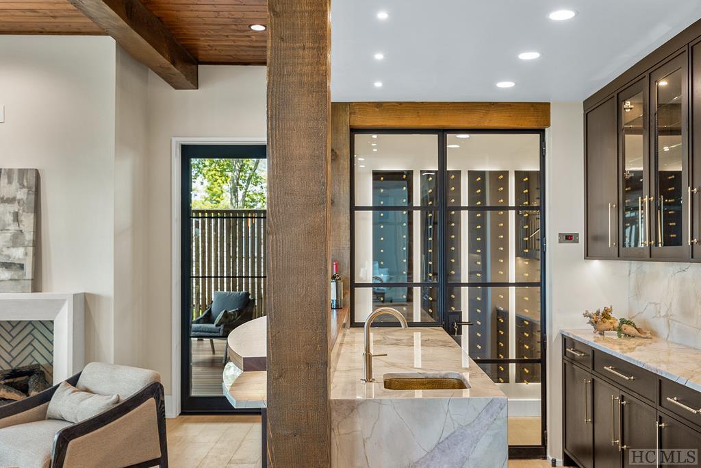 979 Garnet Rock Trail