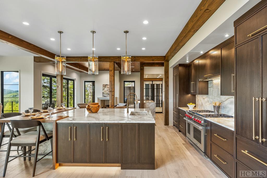 979 Garnet Rock Trail