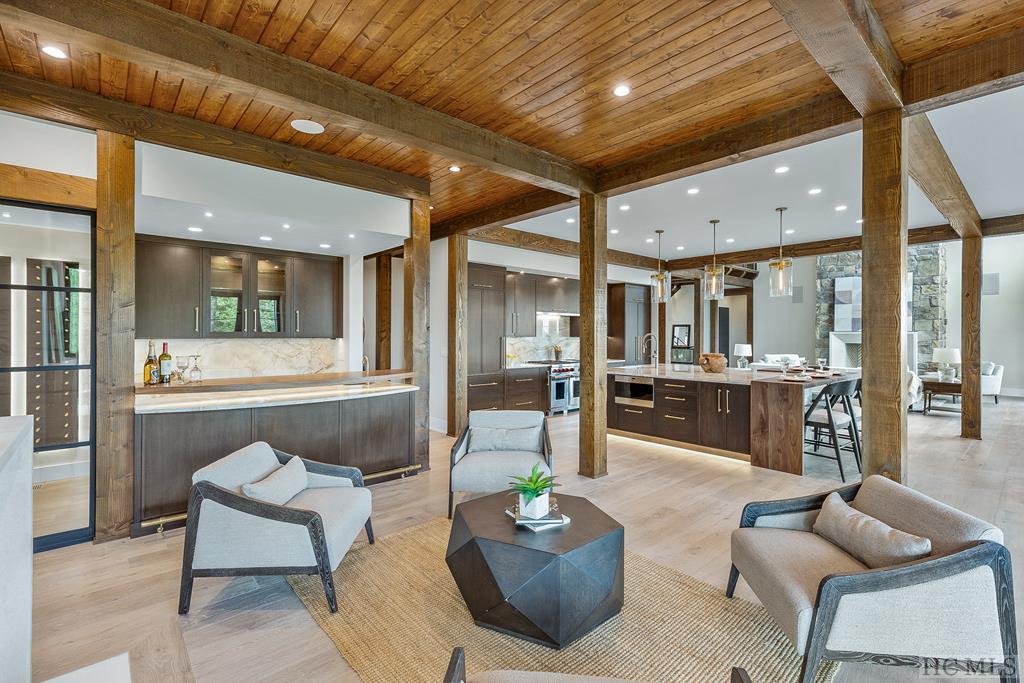979 Garnet Rock Trail