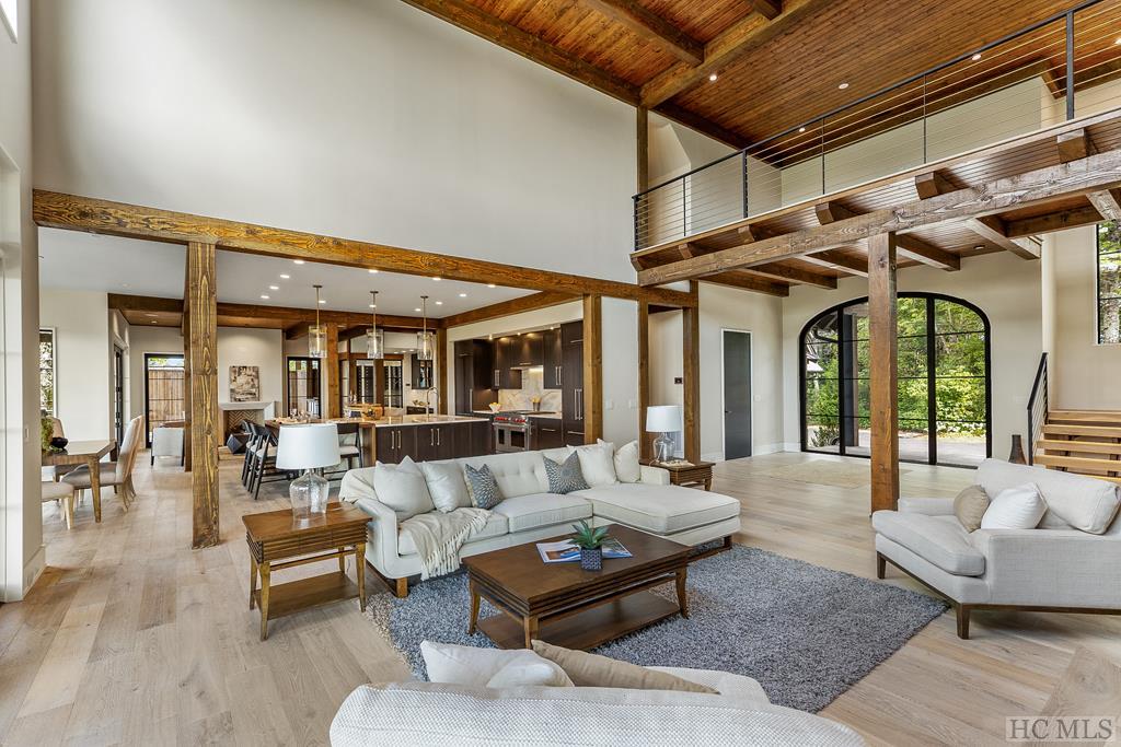 979 Garnet Rock Trail