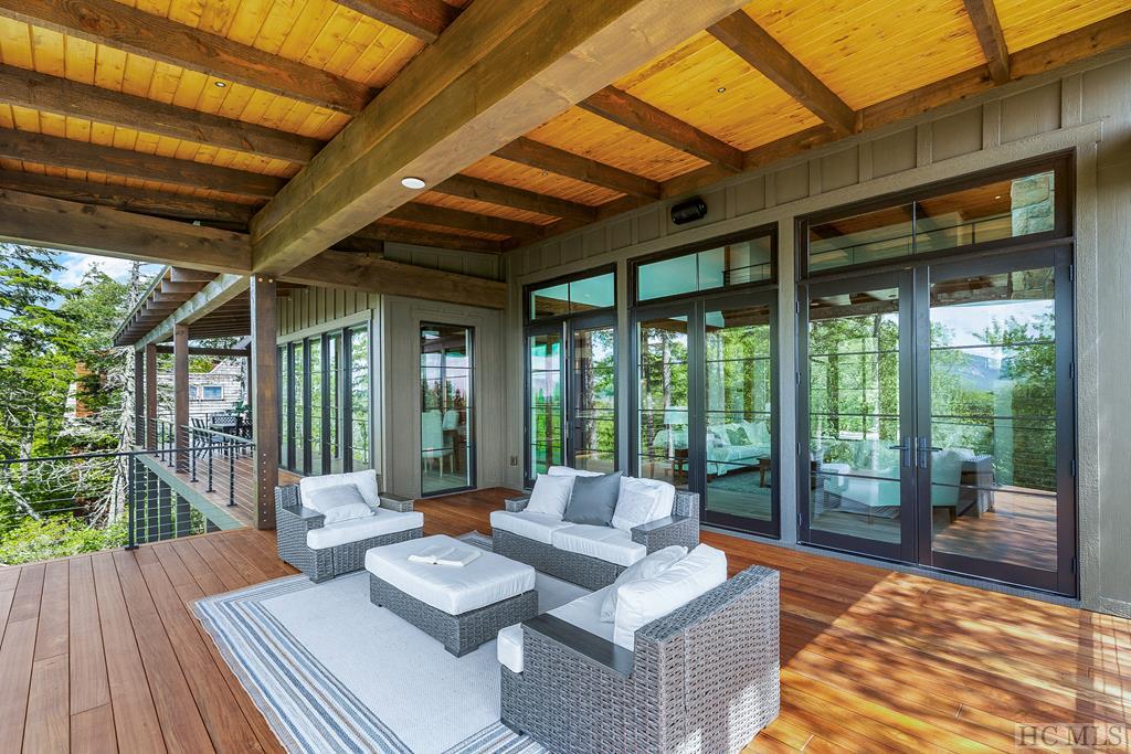 979 Garnet Rock Trail