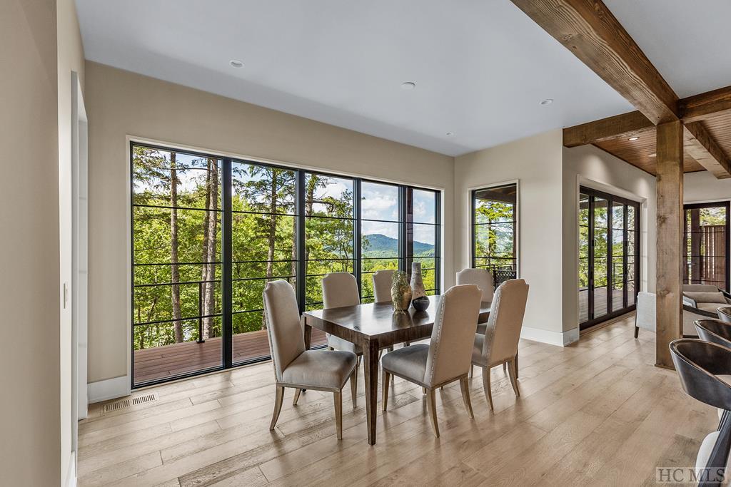 979 Garnet Rock Trail