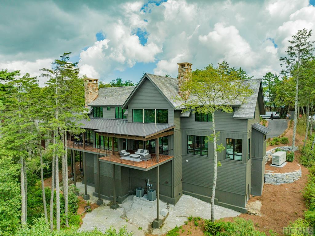 979 Garnet Rock Trail