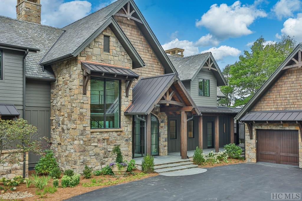 979 Garnet Rock Trail