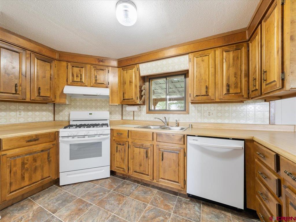 60756 Hillsdale Drive