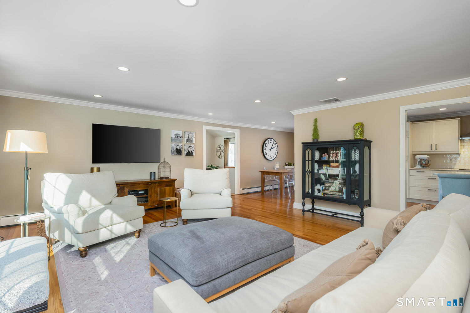 45 Ledgewood Drive