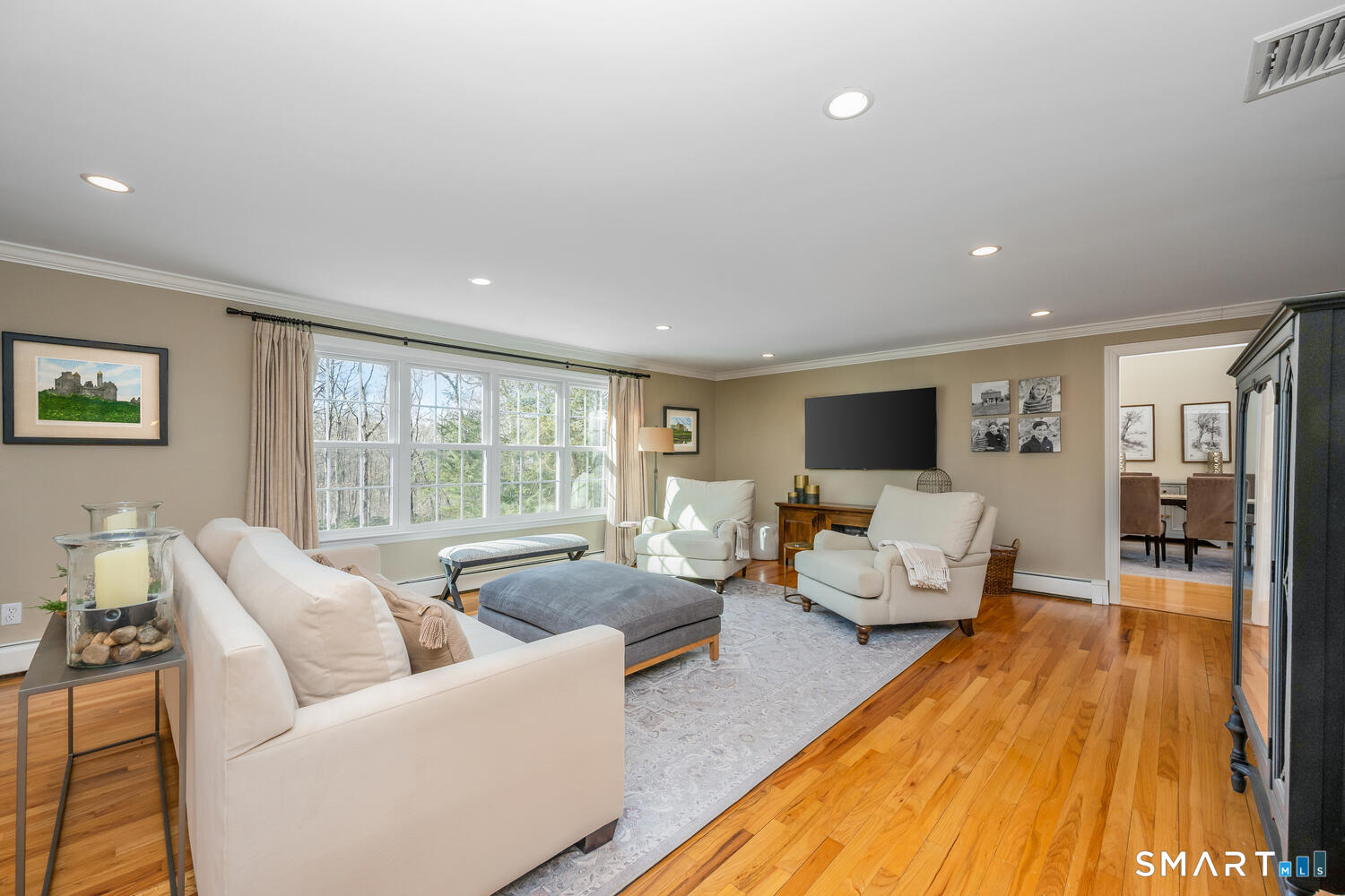 45 Ledgewood Drive