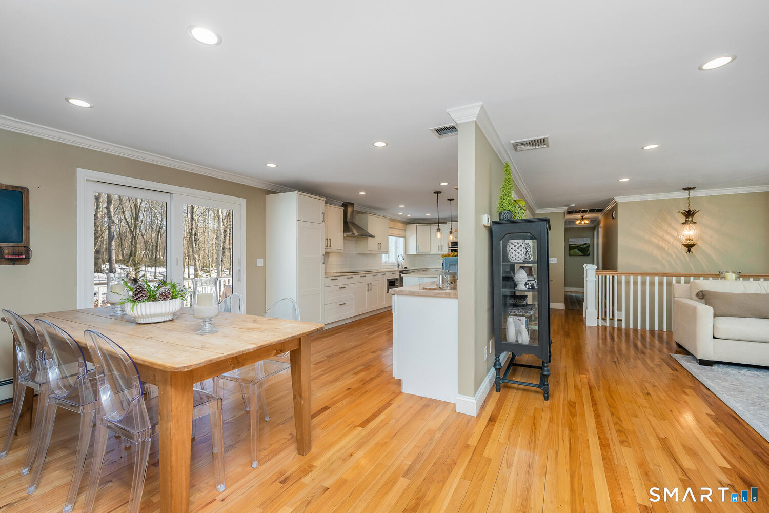 45 Ledgewood Drive