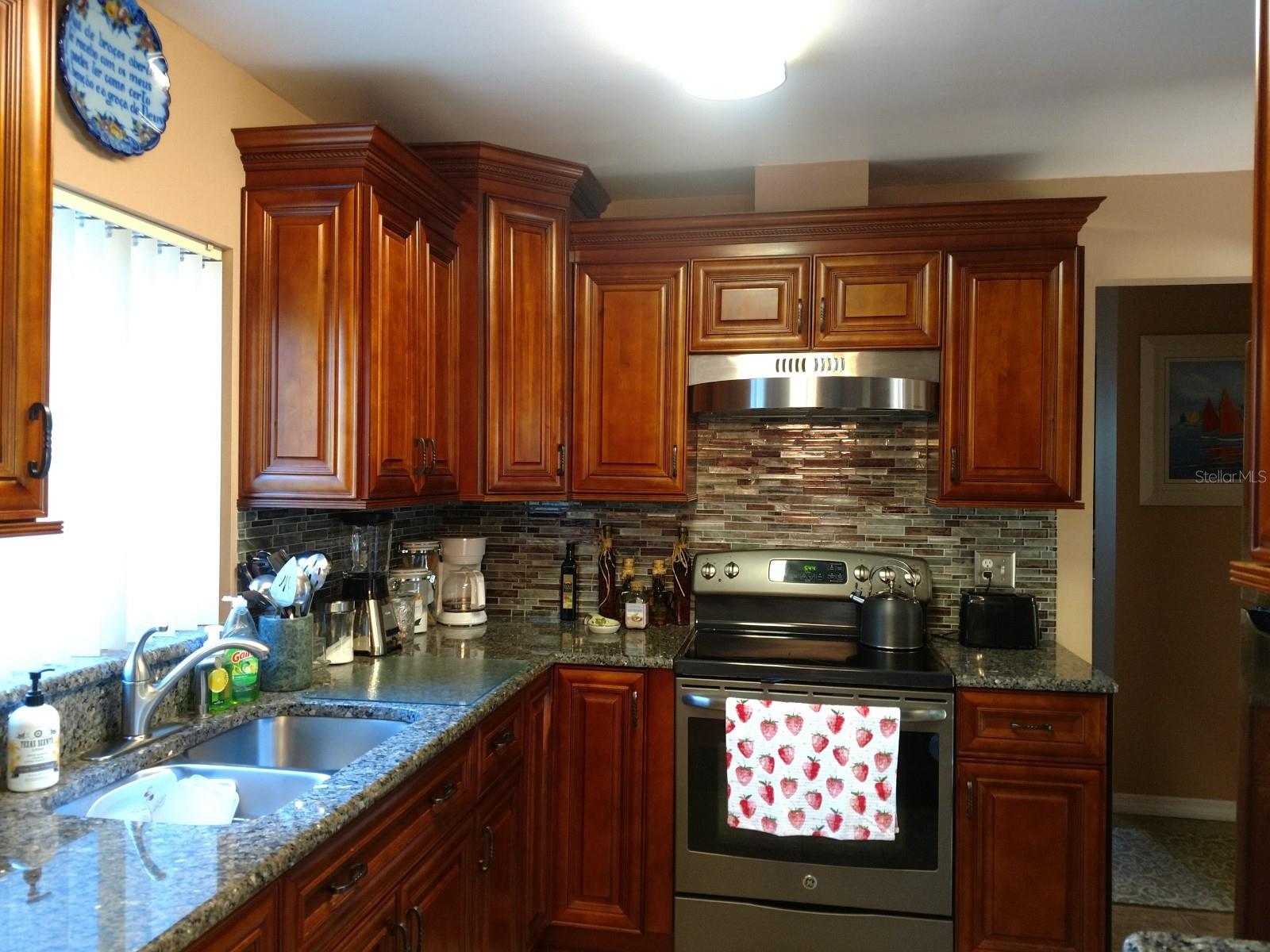 24 N CORAL REEF CT N