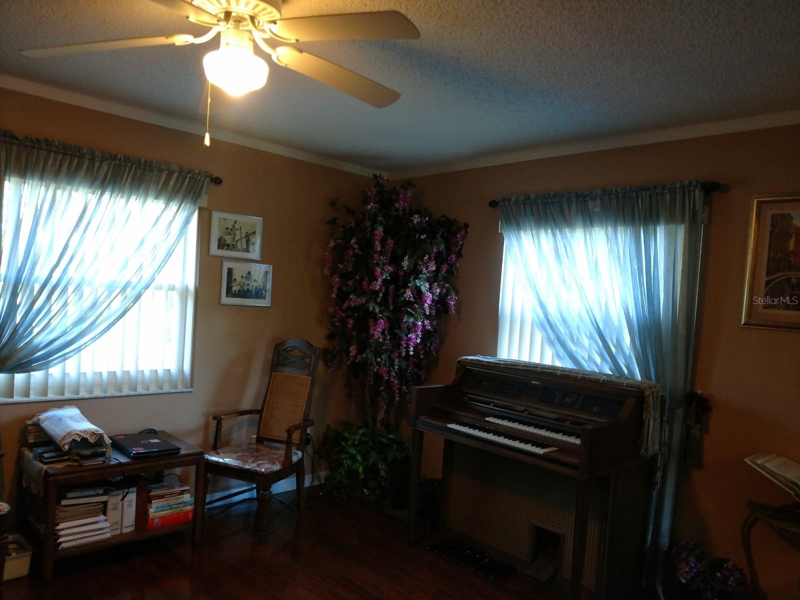 24 N CORAL REEF CT N