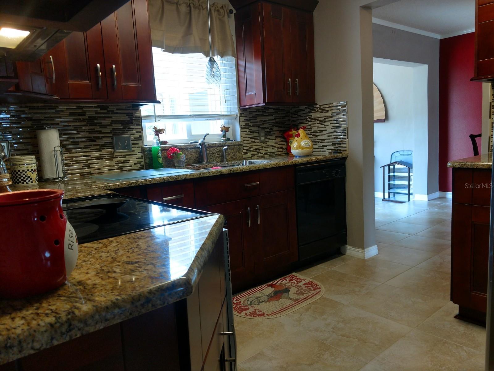 24 N CORAL REEF CT N