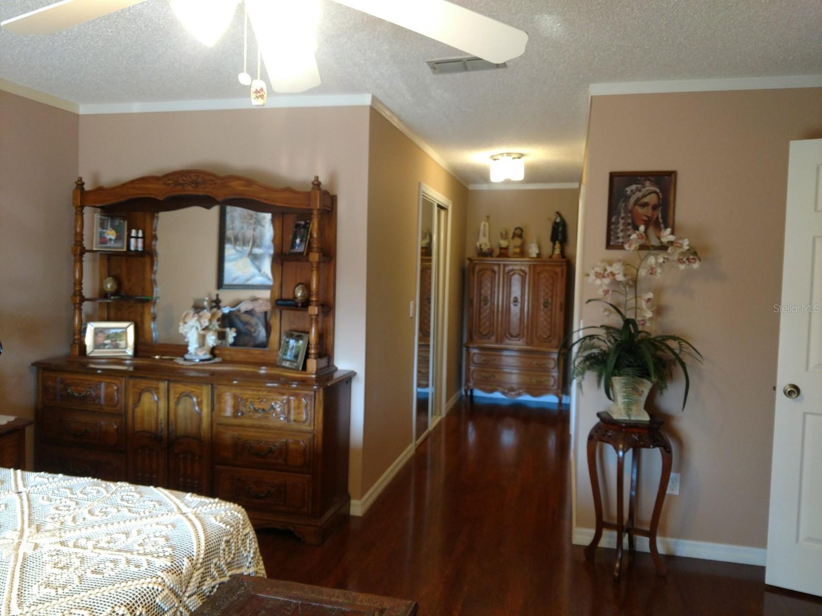 24 N CORAL REEF CT N