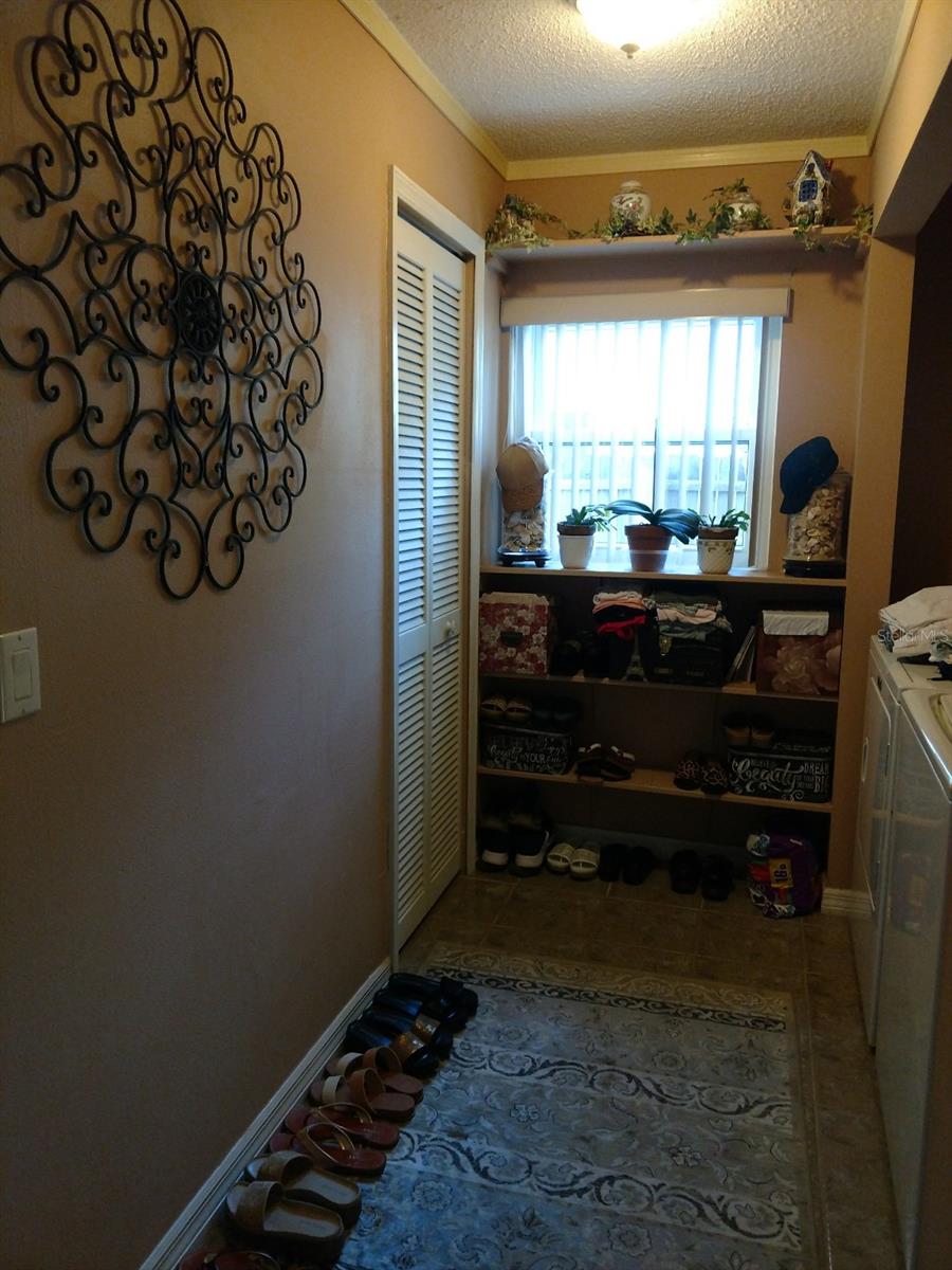 24 N CORAL REEF CT N