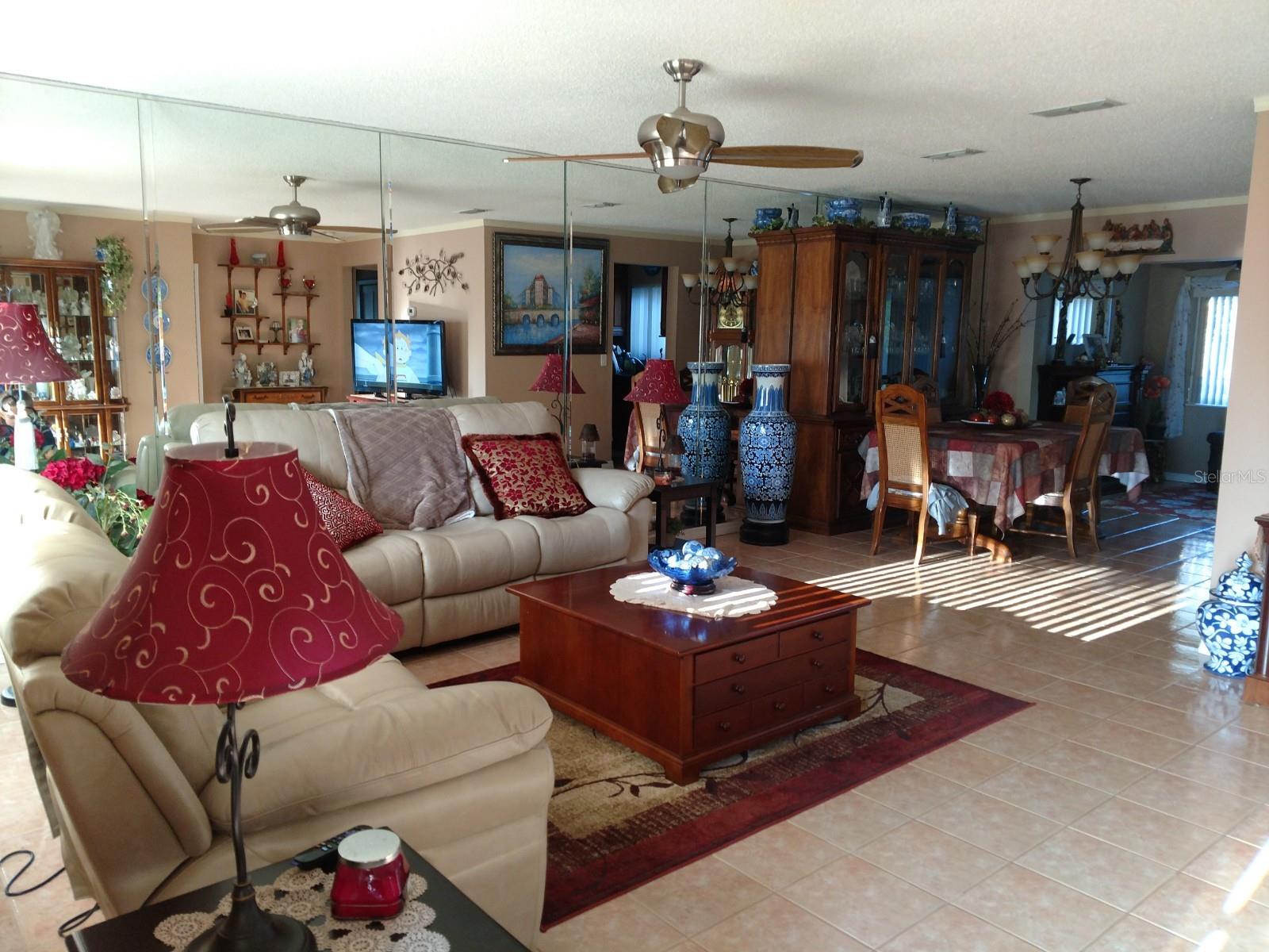 24 N CORAL REEF CT N