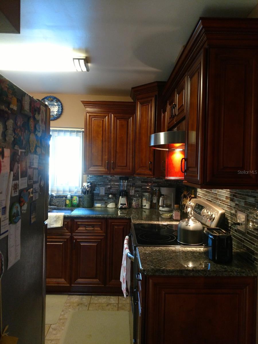 24 N CORAL REEF CT N