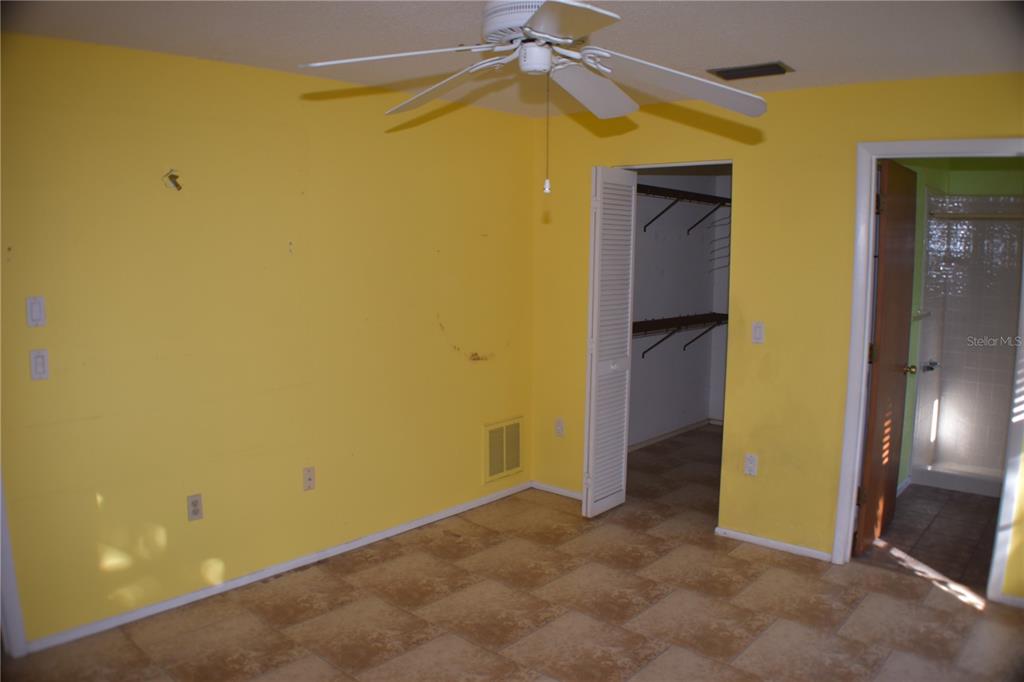 4270 KINGSTON CT