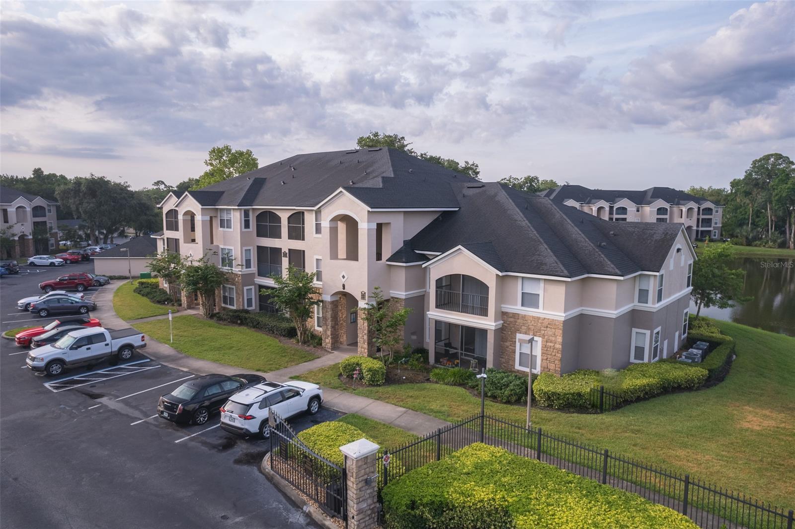 940 Village TRAIL Unit: 9-303
