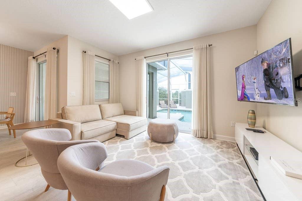 8971 CABOT CLIFFS DR