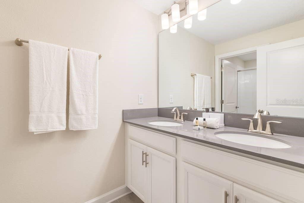 8971 CABOT CLIFFS DR