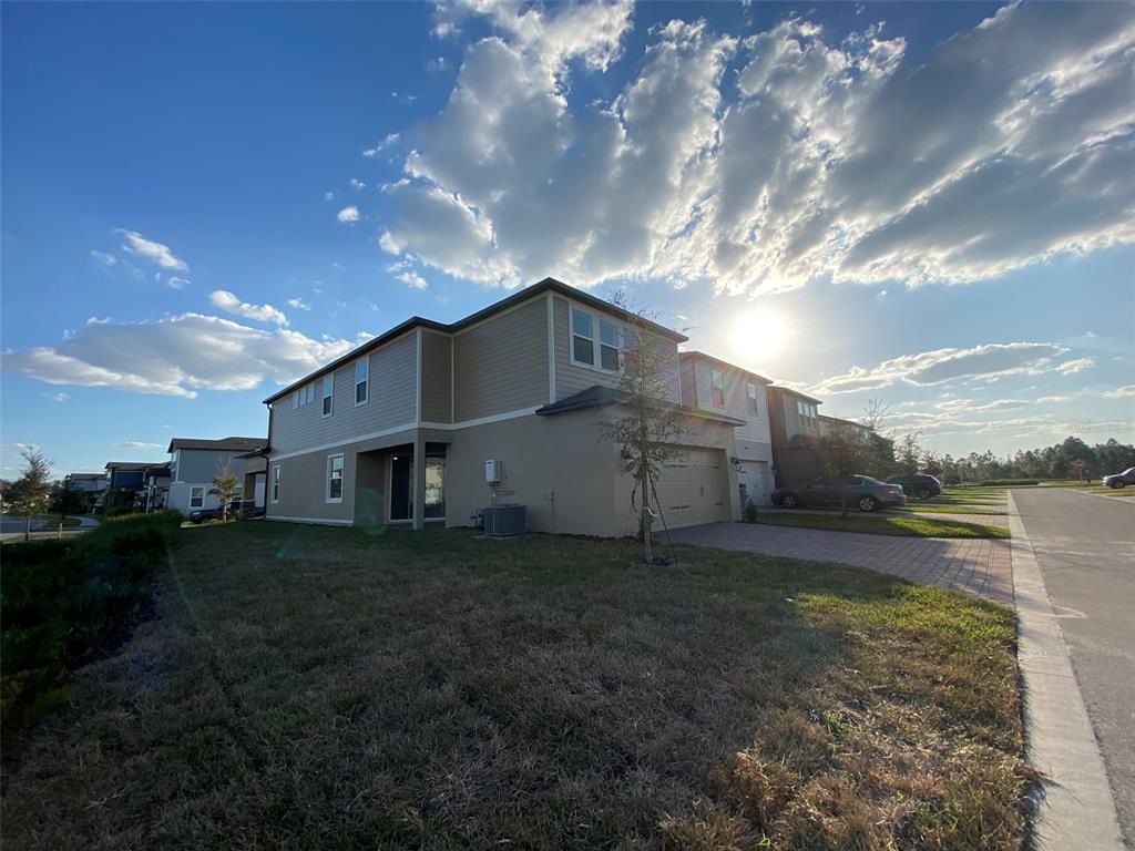 17047 WYNFORD LN