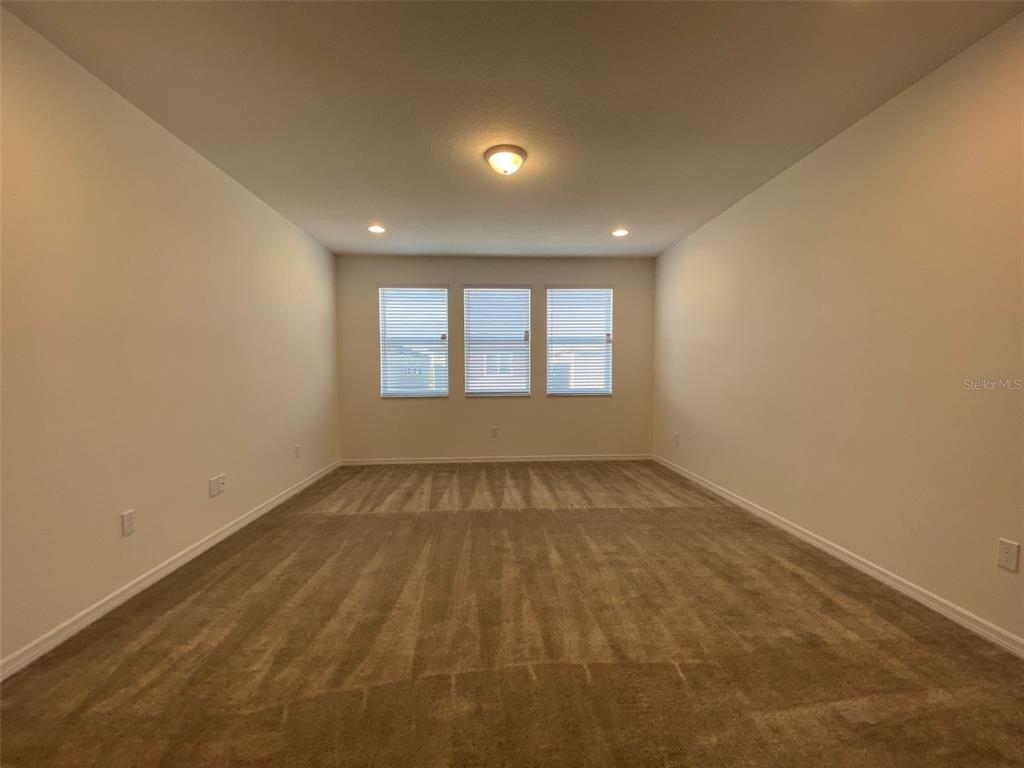 17047 WYNFORD LN