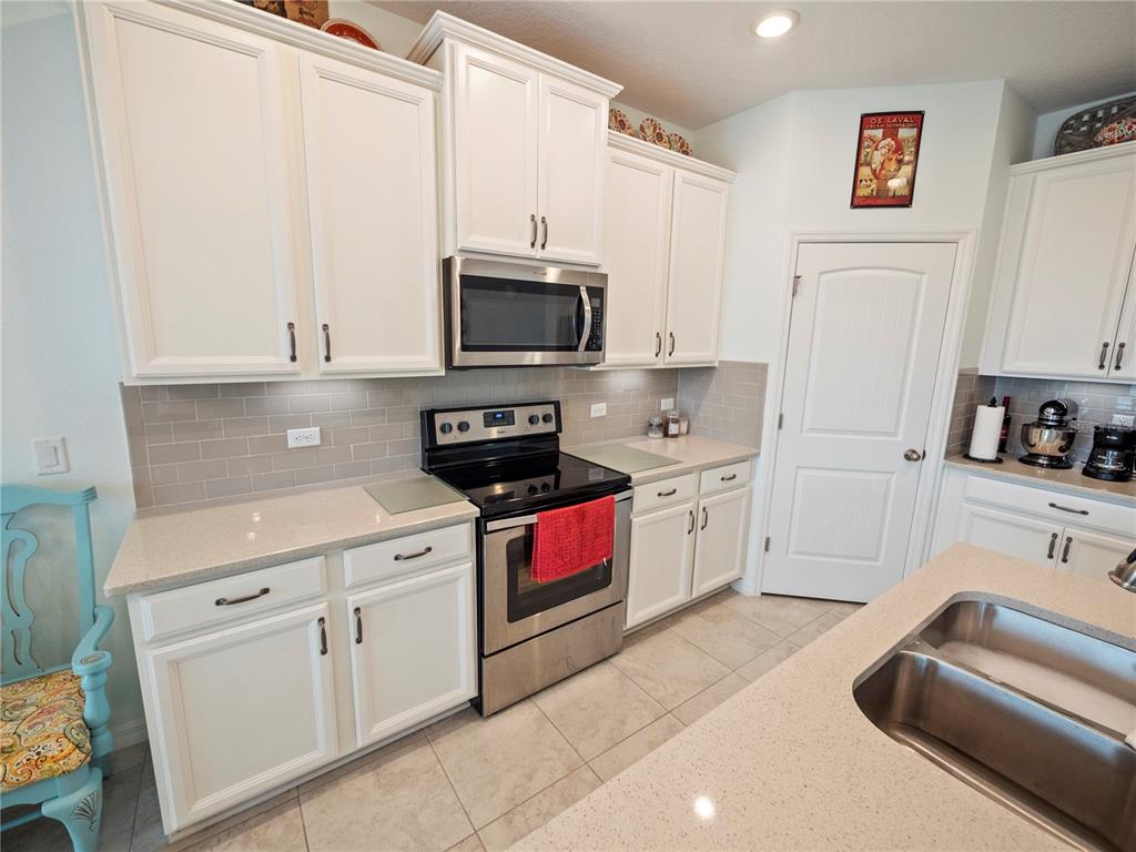 5287 WHITE BLOSSOM CIR