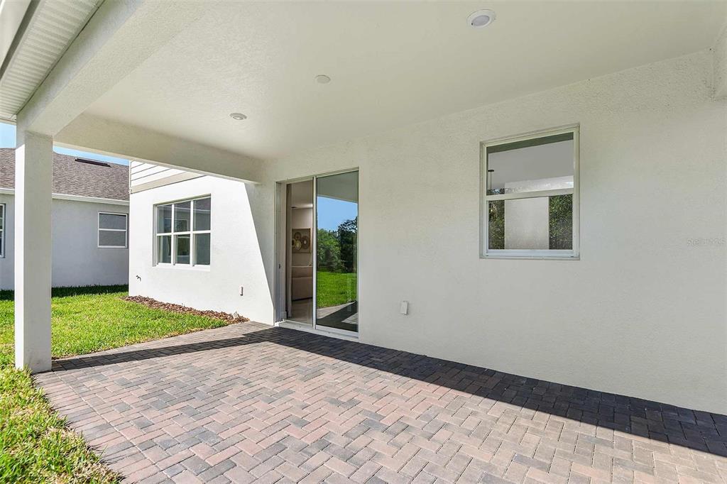 4587 GLIDING WAVE ST