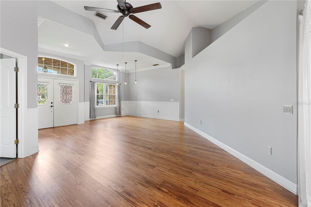 2701 GRETAGREEN CT