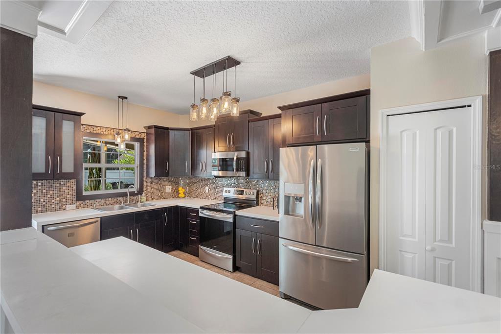 2701 GRETAGREEN CT