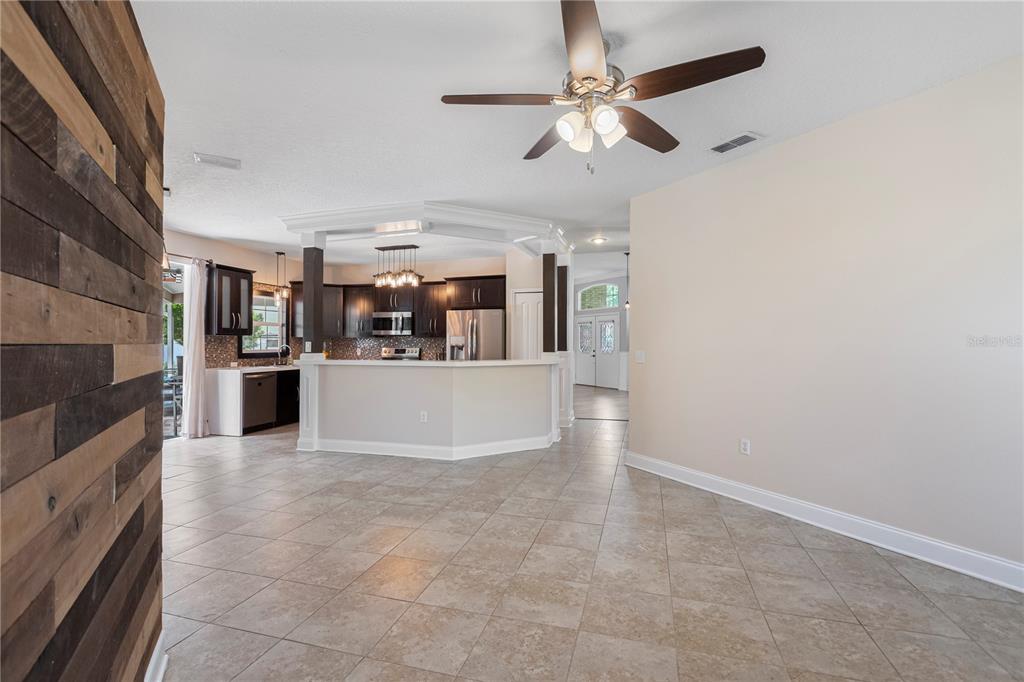 2701 GRETAGREEN CT