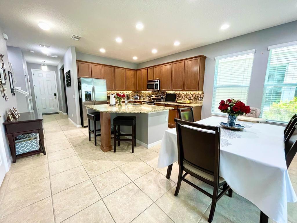 7444 LEIGHSIDE DR
