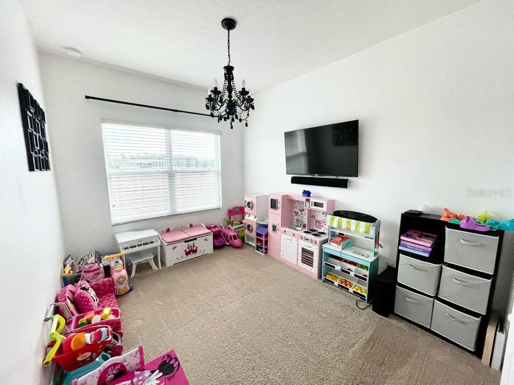7444 LEIGHSIDE DR