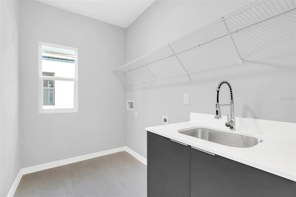 1602 PAGE AVE