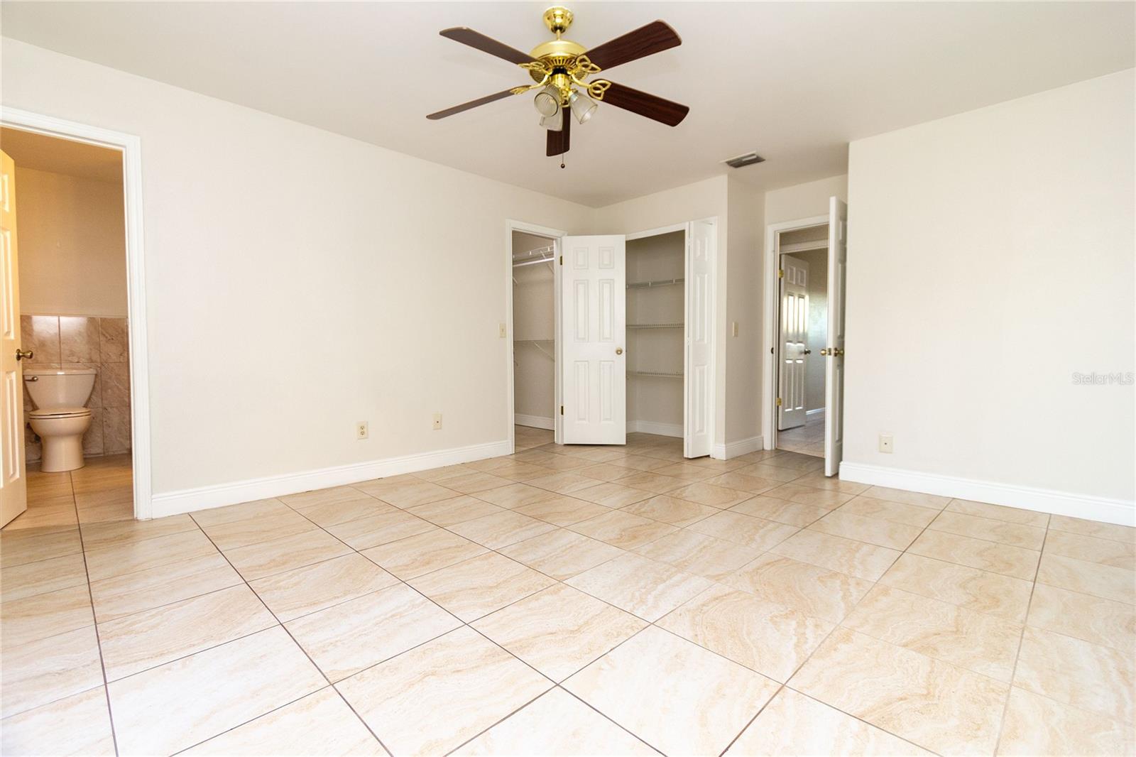 806 VERMONT WOODS LN
