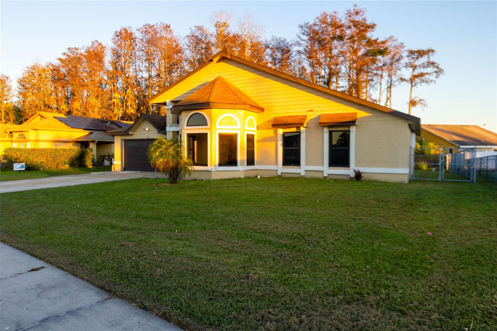 806 VERMONT WOODS LN