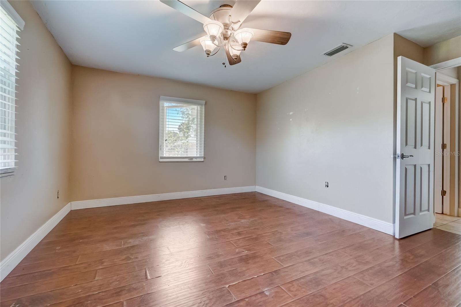 3310 ROYAL PALM DR