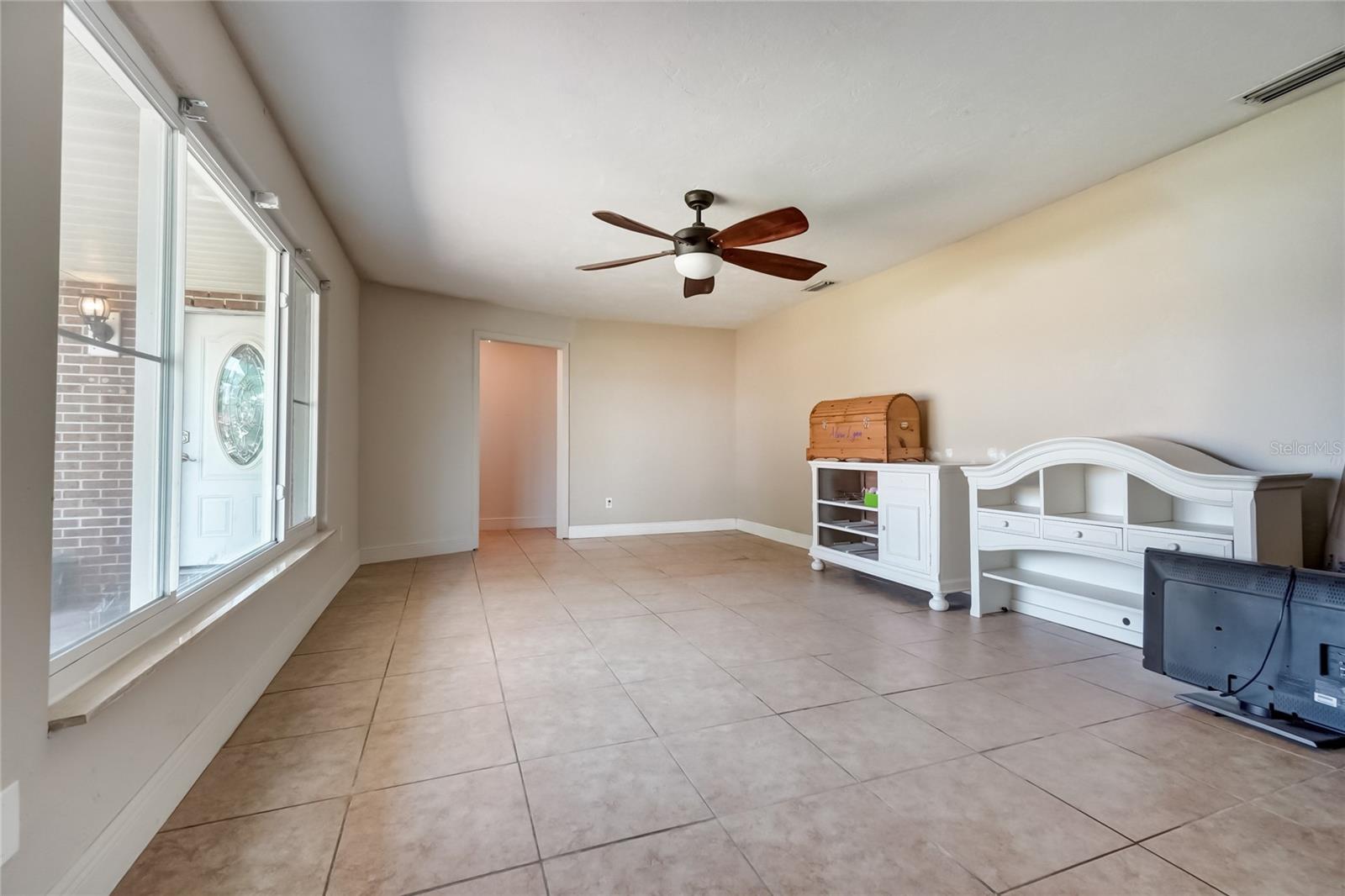 3310 ROYAL PALM DR