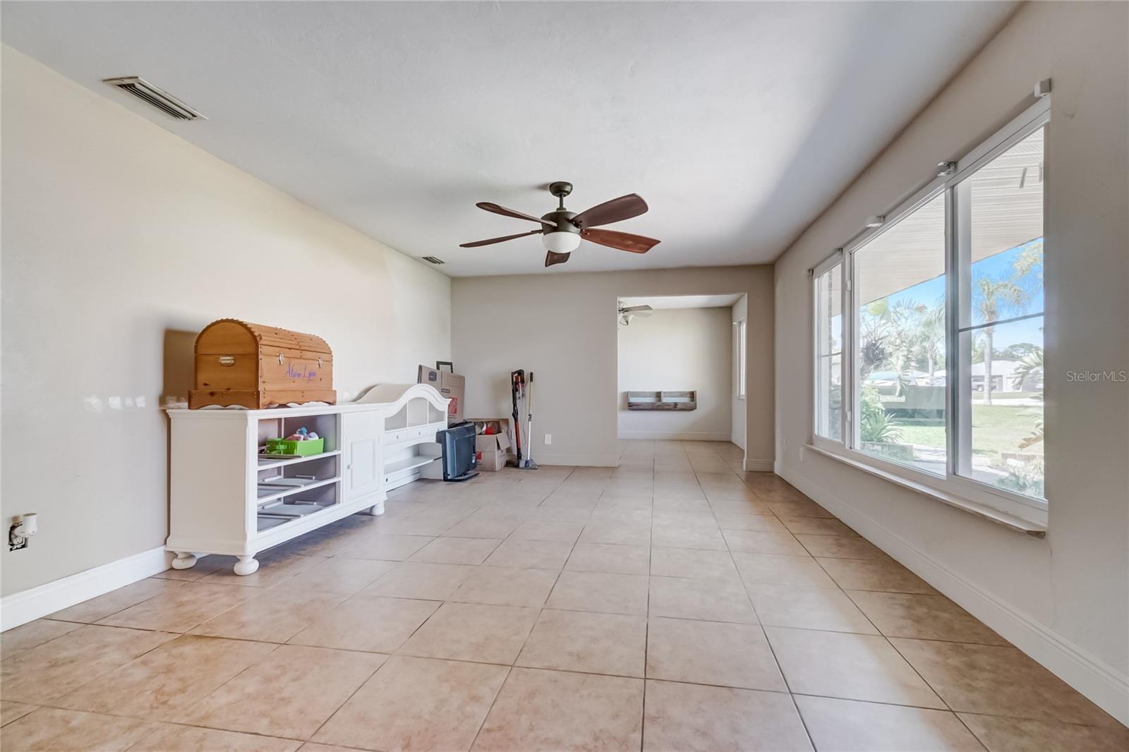 3310 ROYAL PALM DR