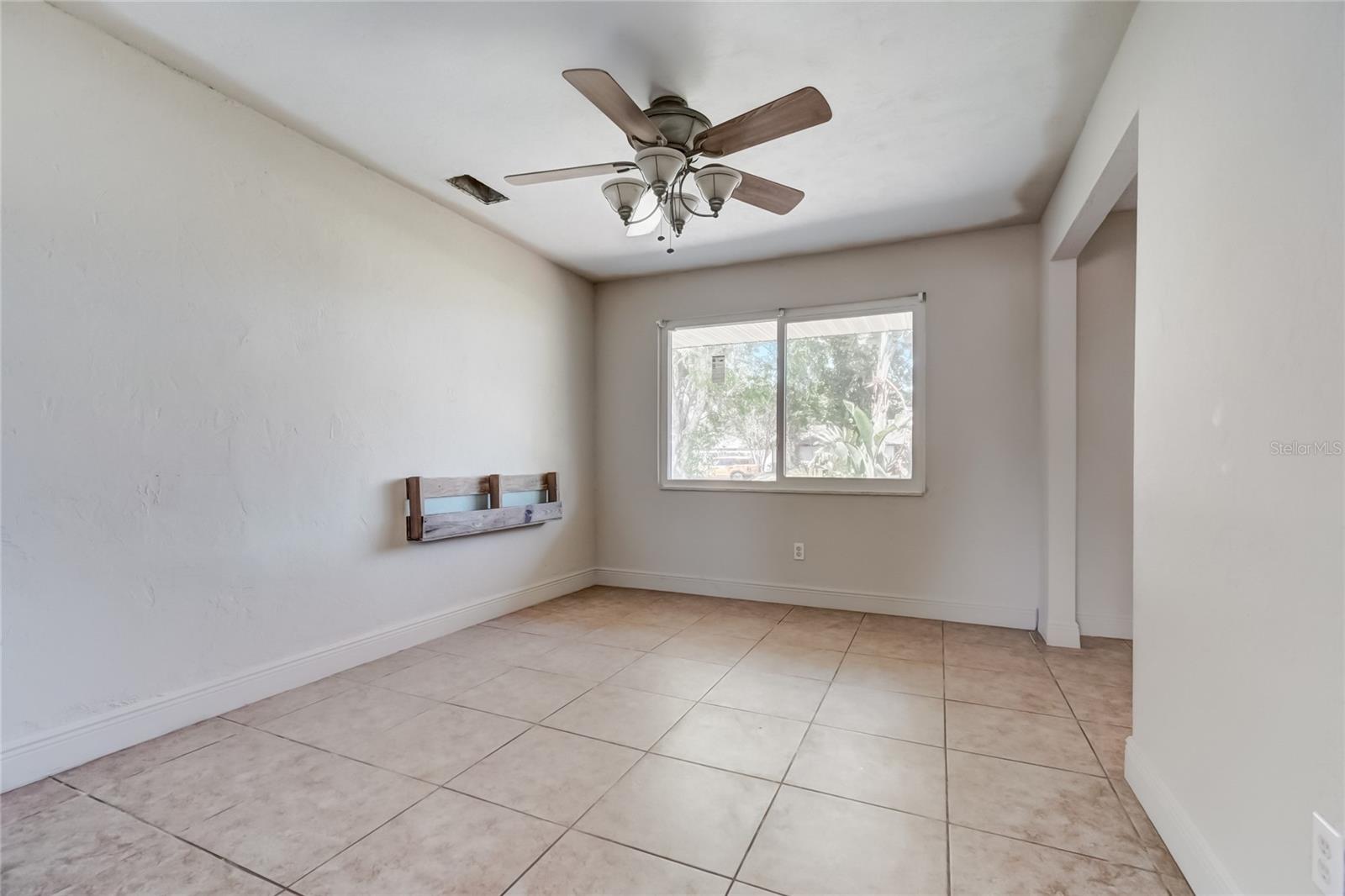 3310 ROYAL PALM DR