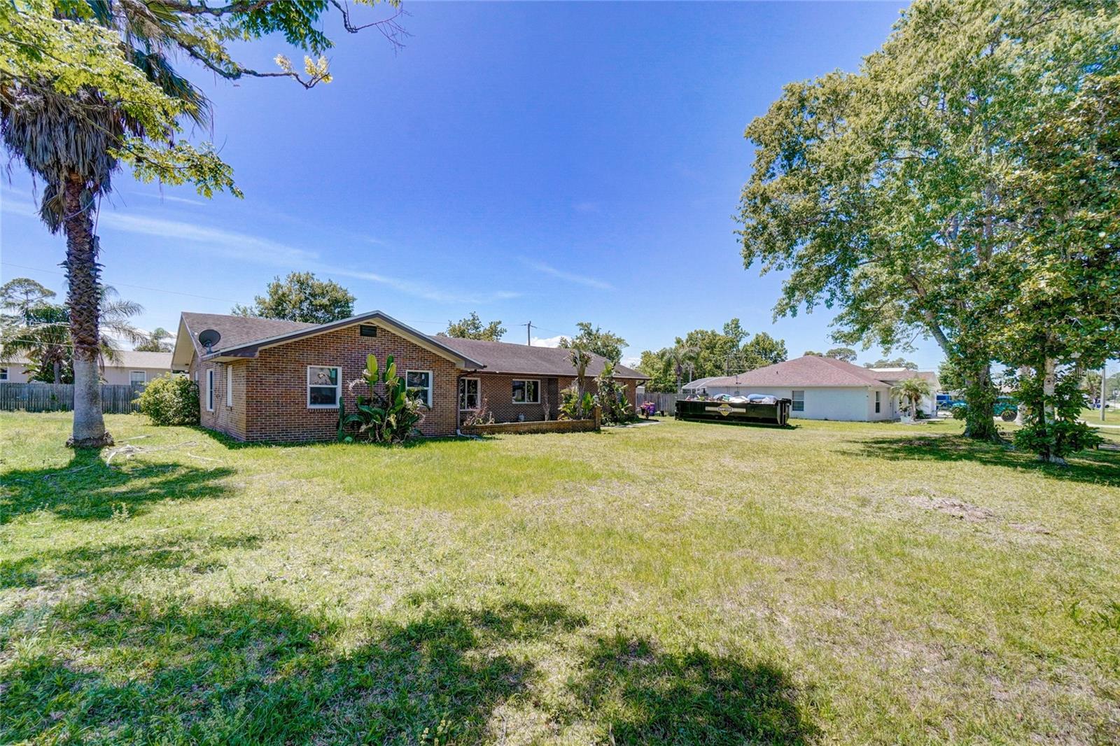 3310 ROYAL PALM DR