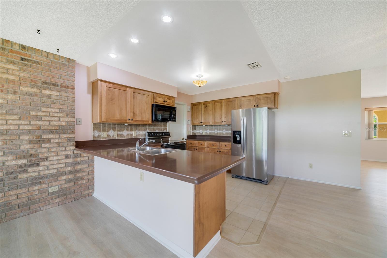 3342 CAMBAY AVE