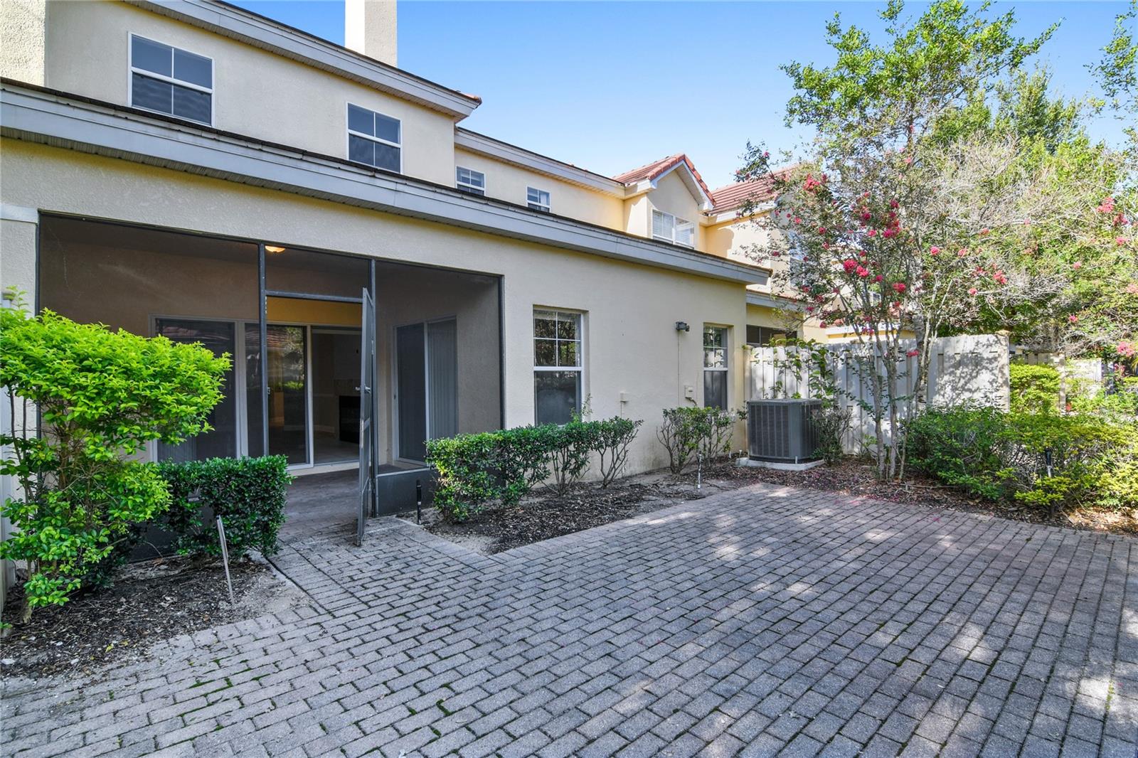 6833 PIAZZA ST