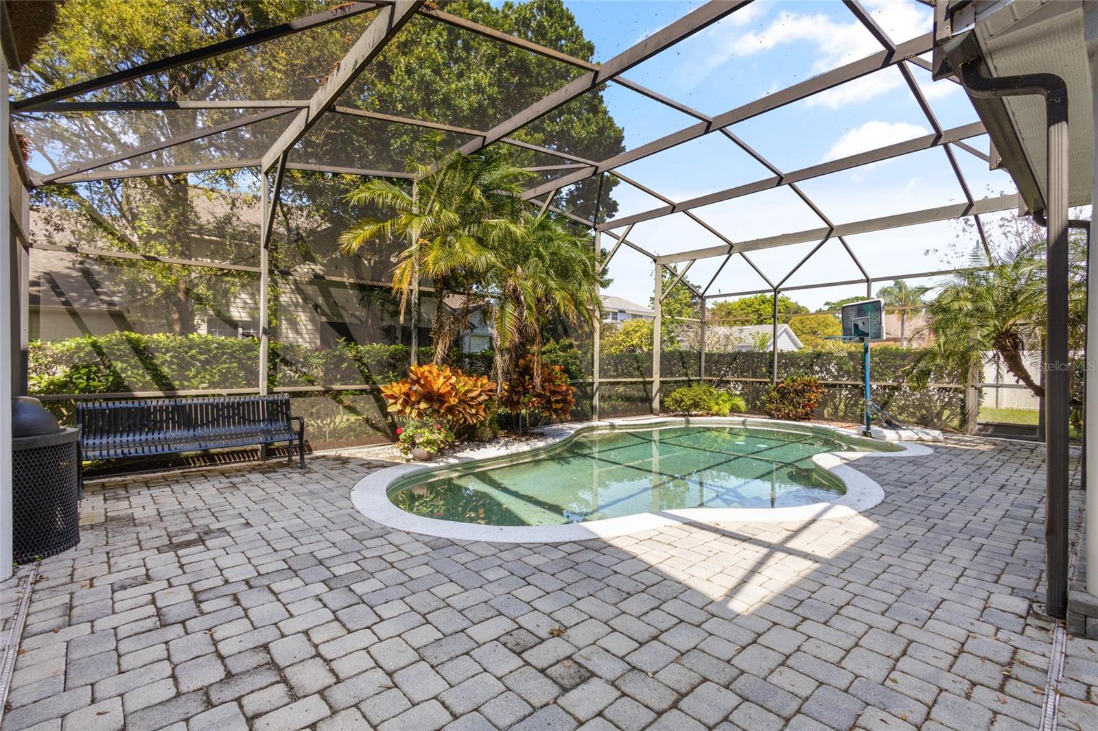 428 COURTLEA OAKS BLVD