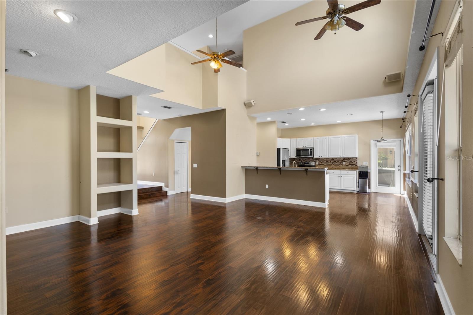 428 COURTLEA OAKS BLVD