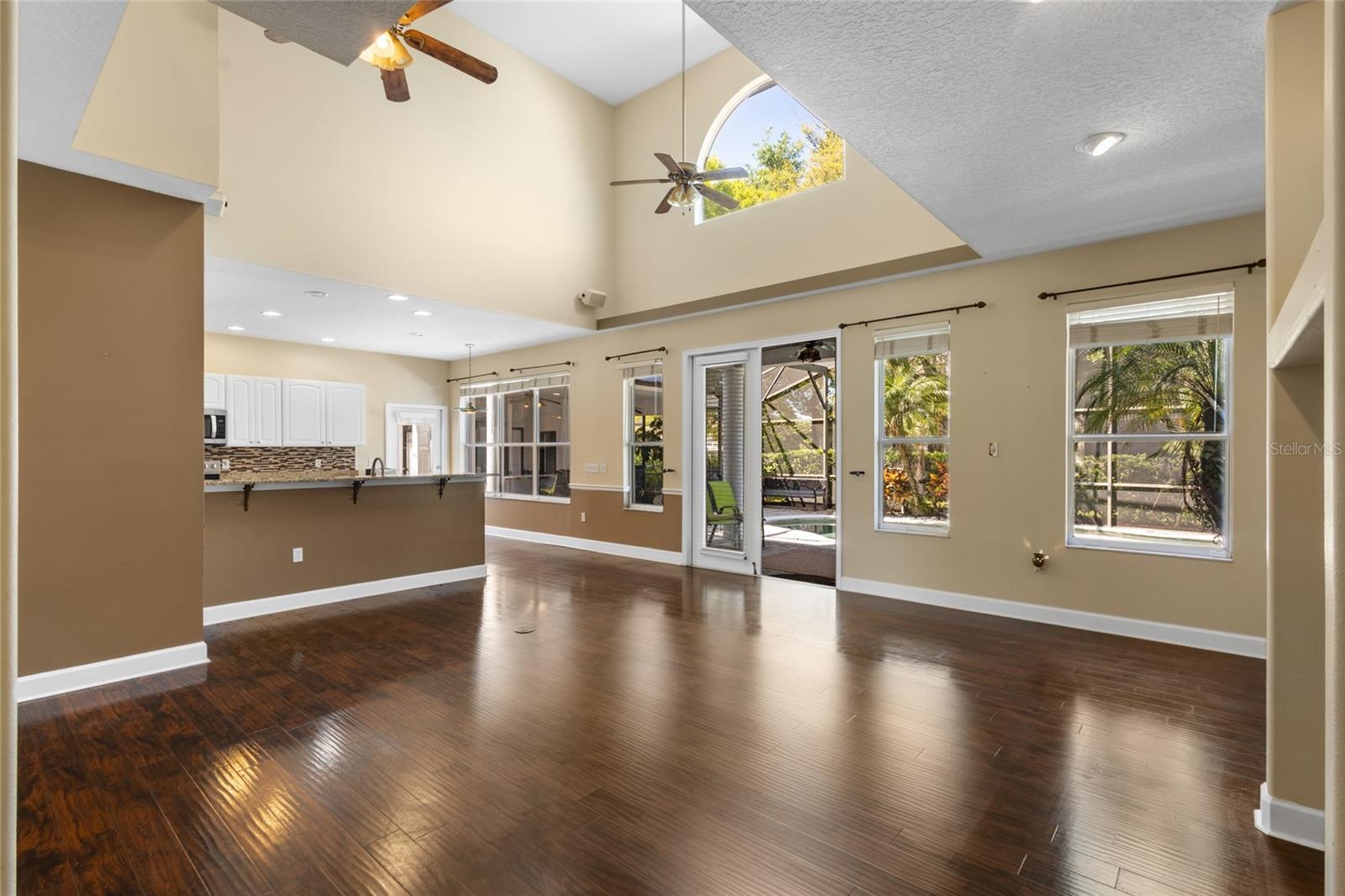 428 COURTLEA OAKS BLVD