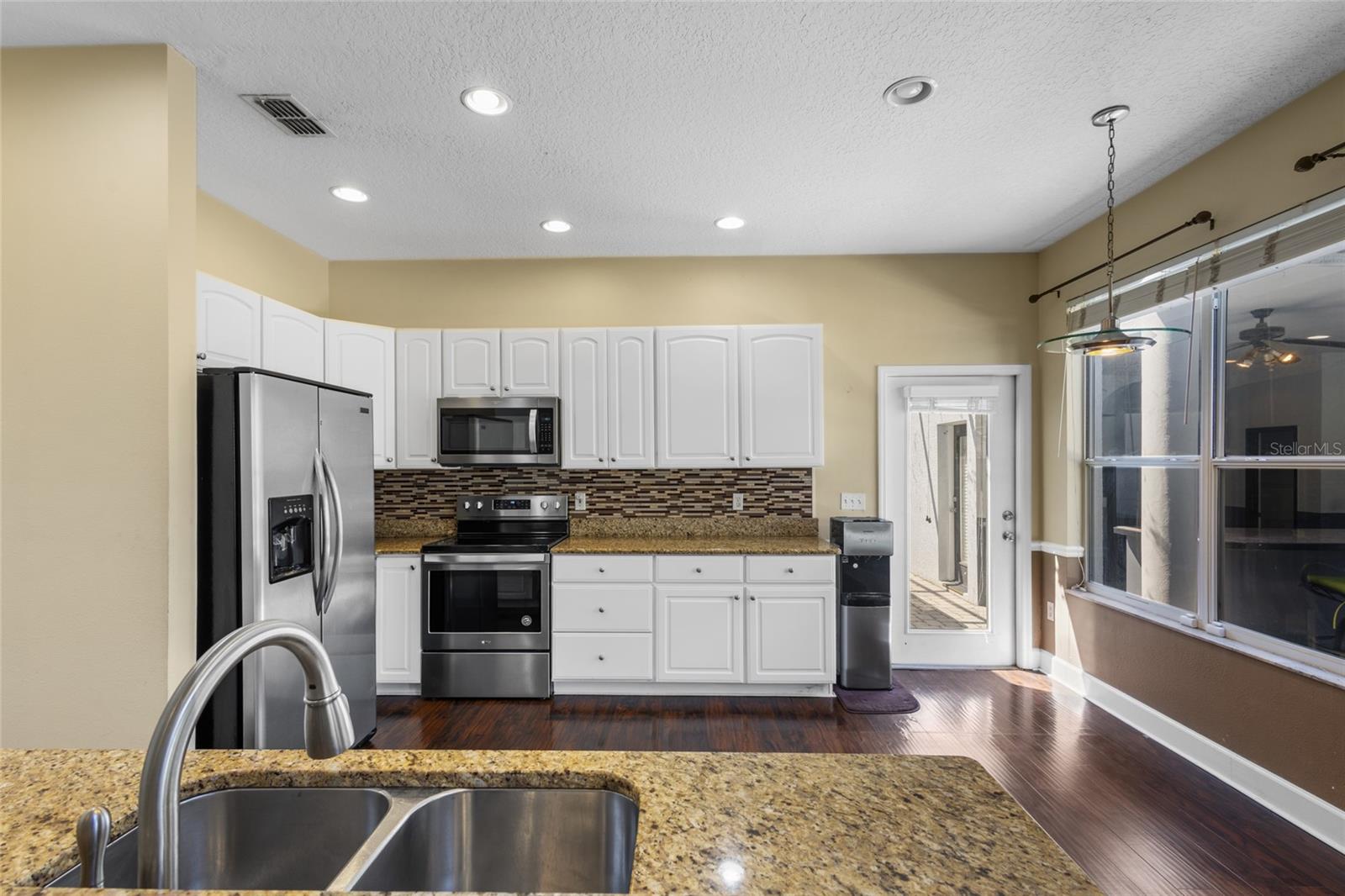 428 COURTLEA OAKS BLVD