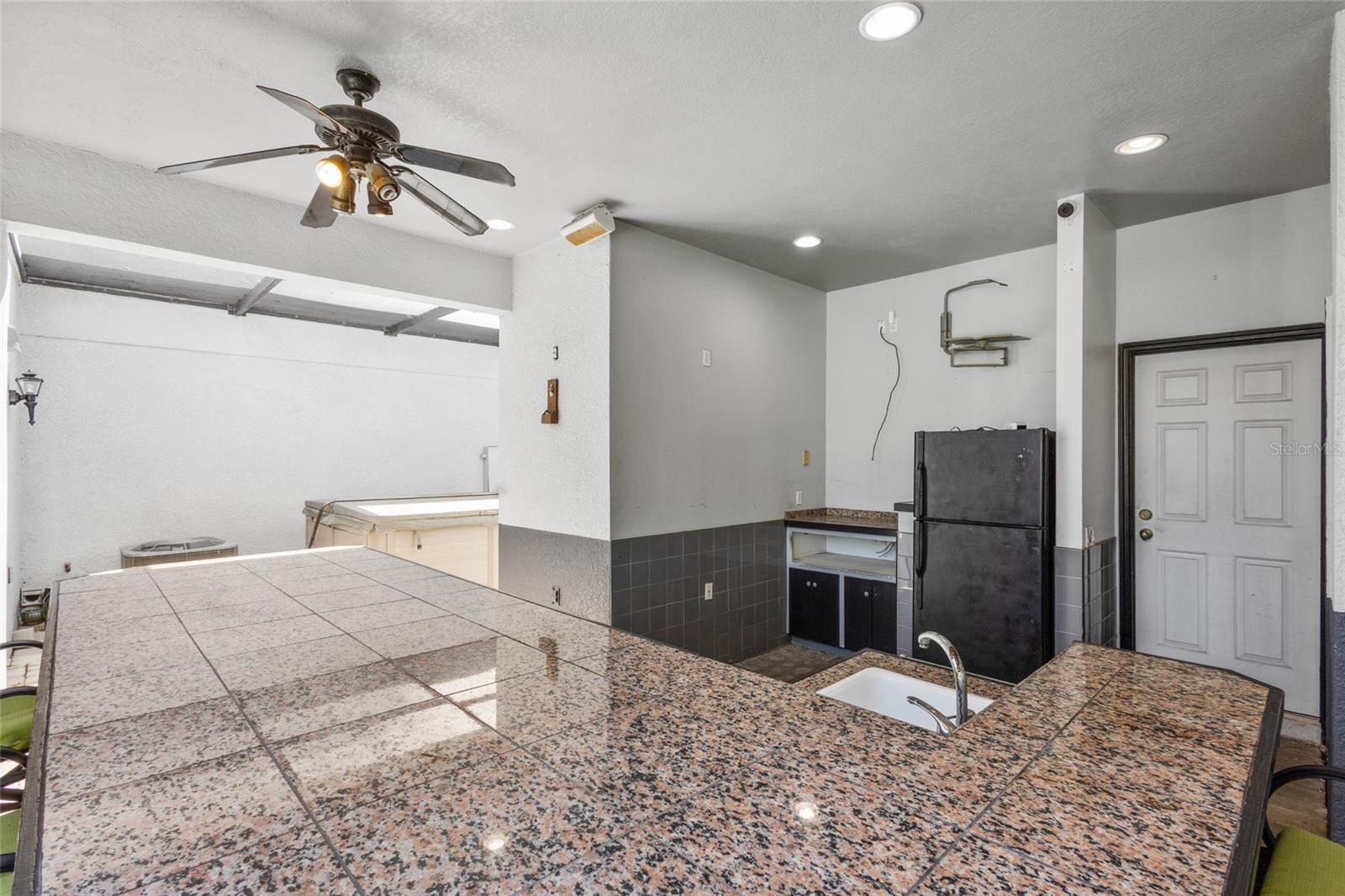 428 COURTLEA OAKS BLVD