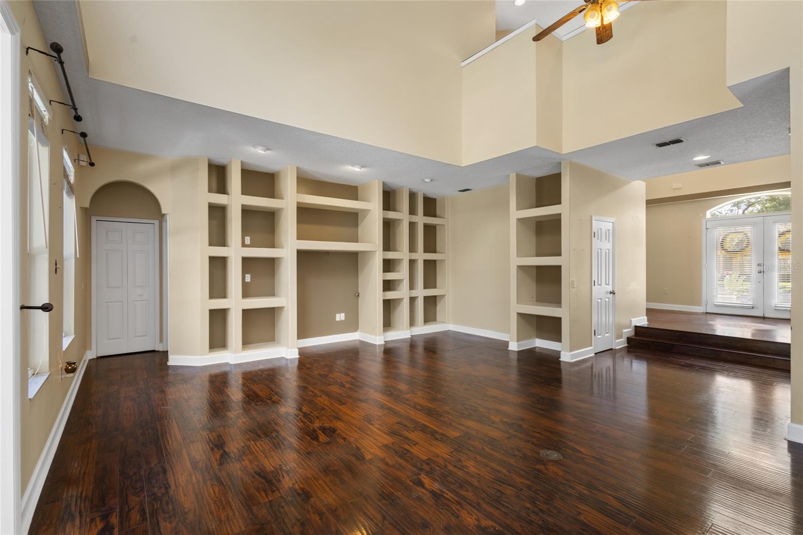 428 COURTLEA OAKS BLVD