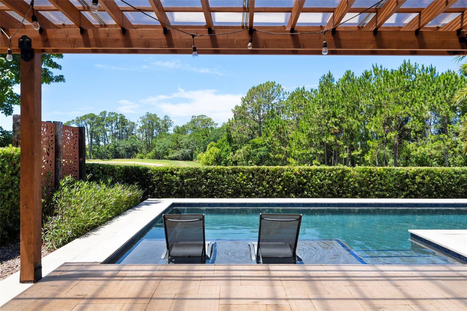 8728 LOOKOUT POINTE DR